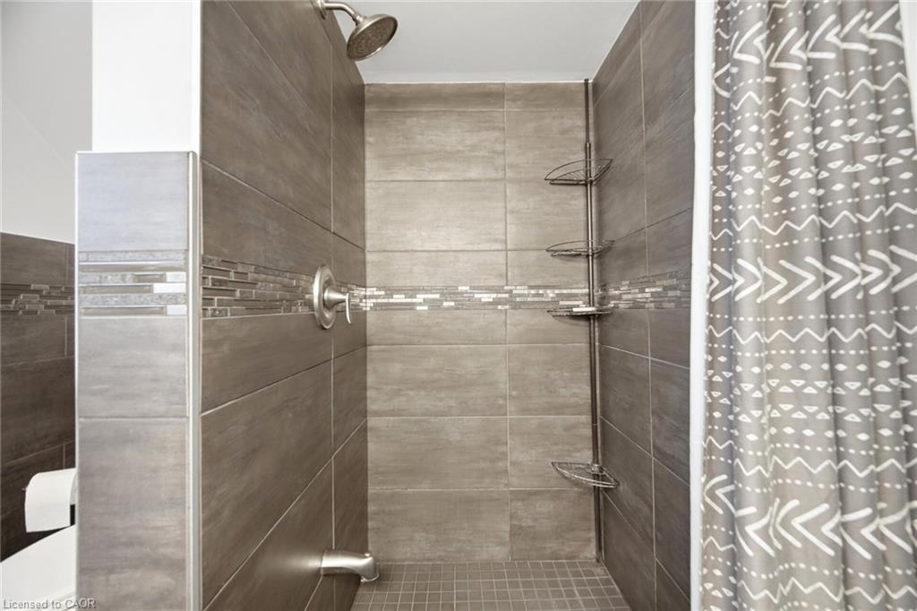 94 Clarendon Avenue Property Photo 39