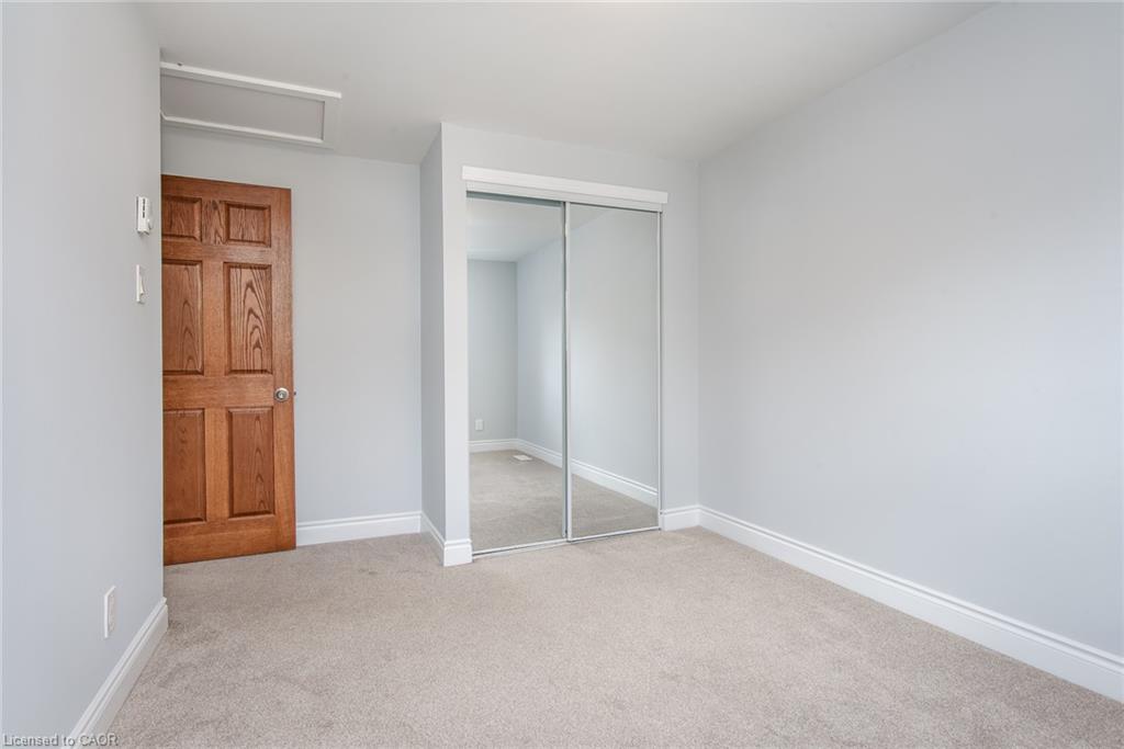 530 Parkview Crescent Property Photo 32