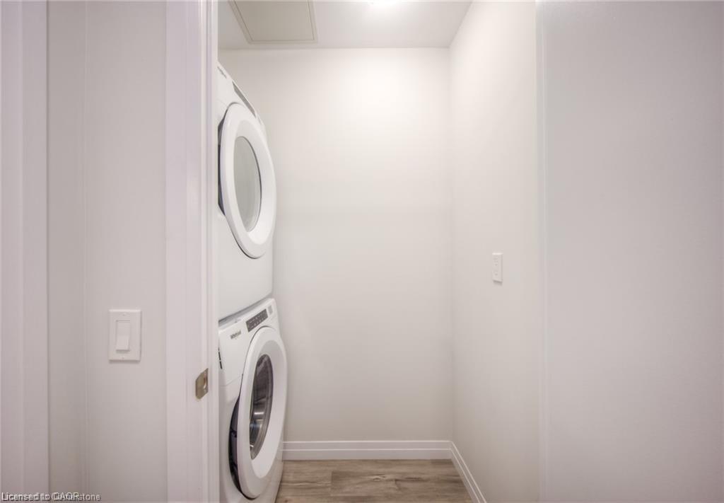 307-60 Charles Street W Property Photo 21