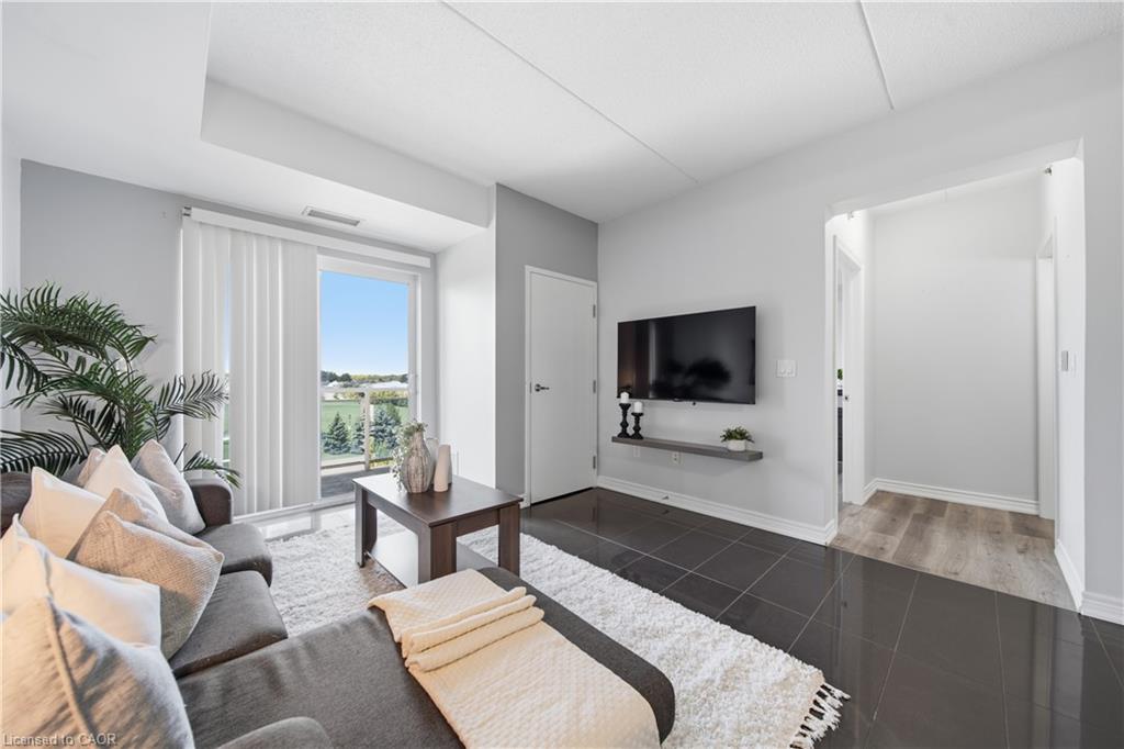 506-1421 Costigan Road Property Photo 10