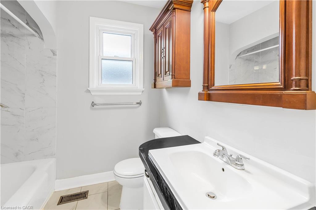 76 Johnston Street Property Photo 12