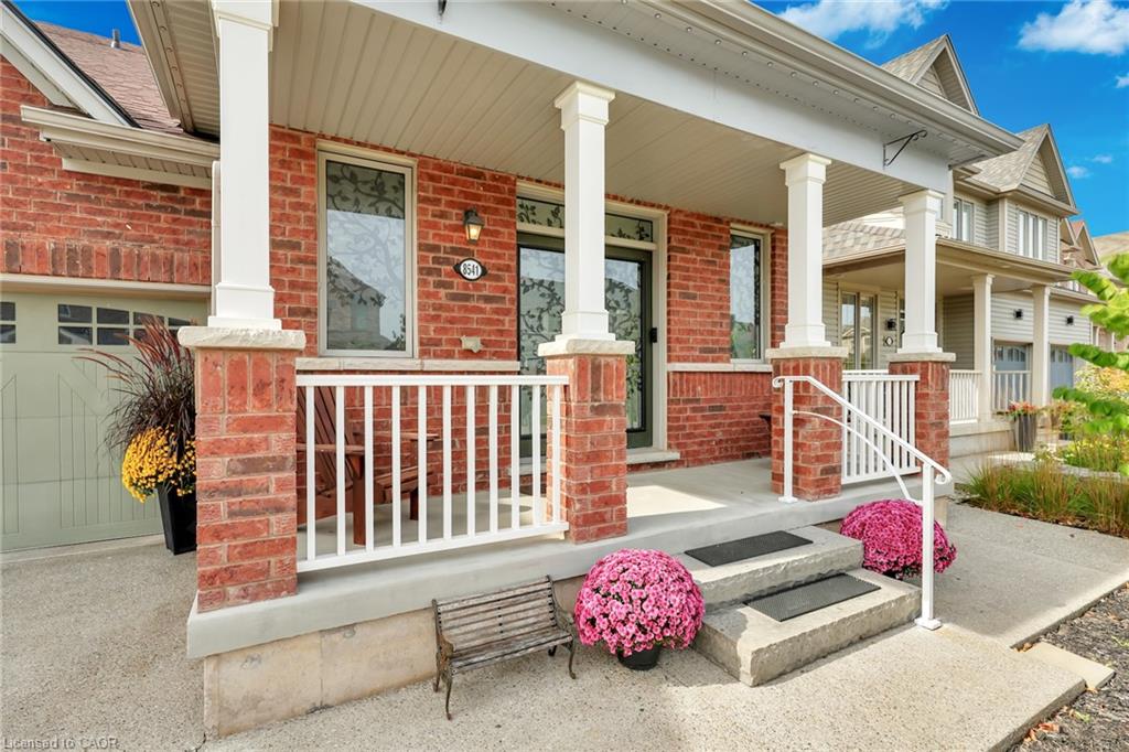 8541 Sweet Chestnut Drive Property Photo 2