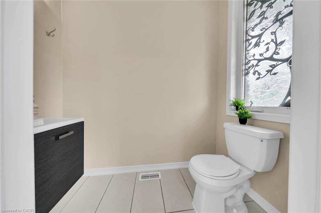 8541 Sweet Chestnut Drive Property Photo 9
