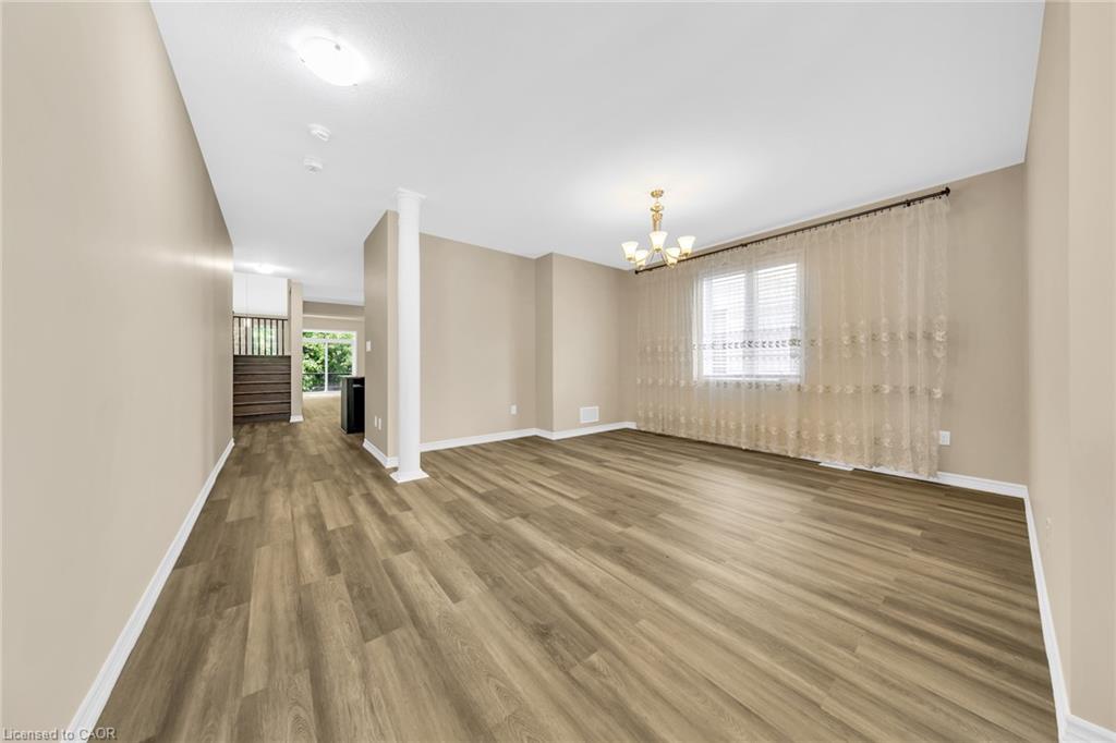 8541 Sweet Chestnut Drive Property Photo 11