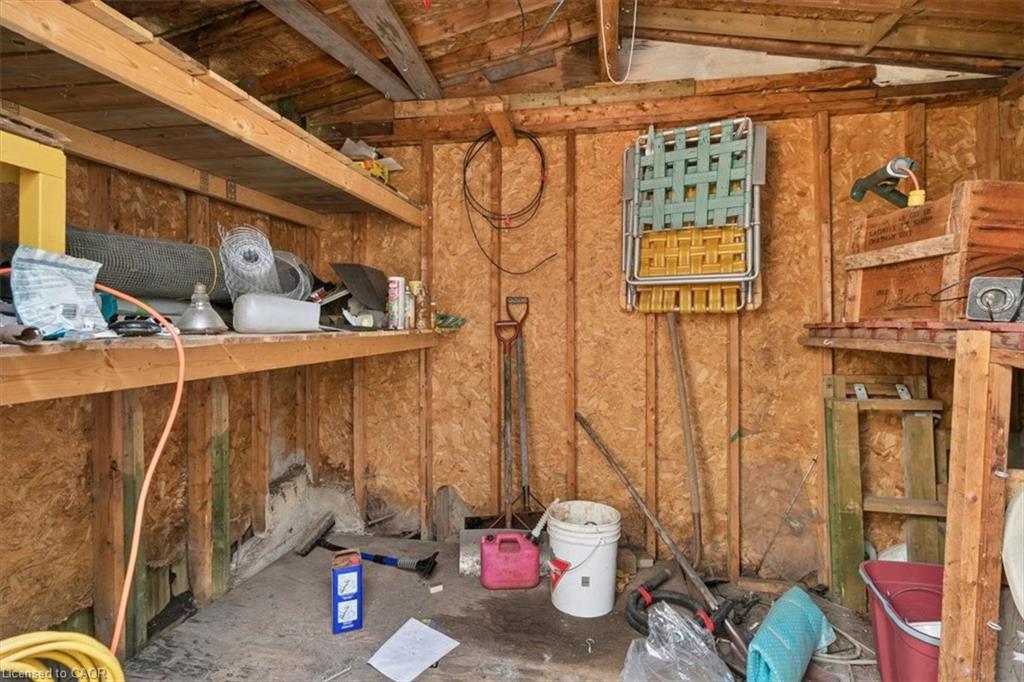 427 Duke Street W Property Photo 26