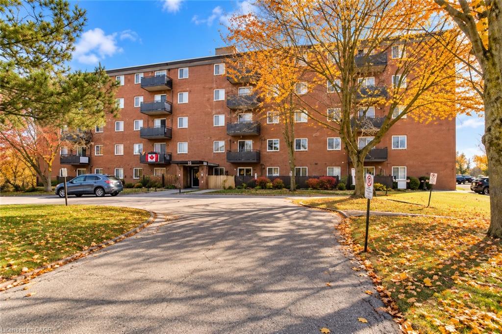 507-183 Lisgar Avenue Property Photo 1