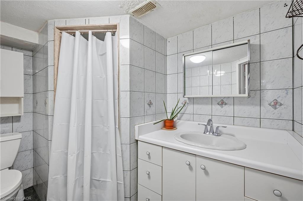 213 Boon Avenue Property Photo 36