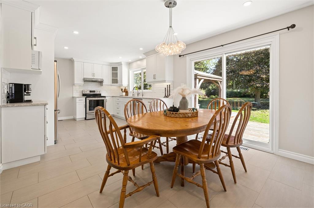 18 Evelyn Crescent Property Photo 13