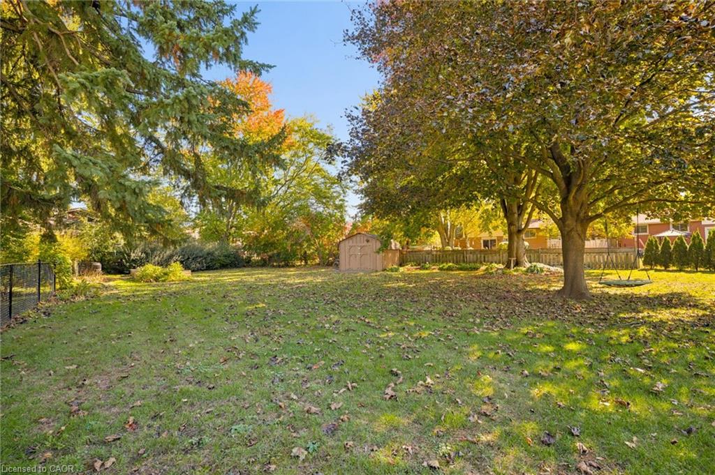 18 Evelyn Crescent Property Photo 31