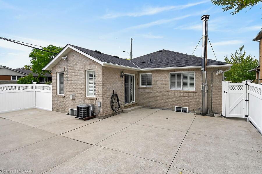166 Toby Crescent Property Photo 24