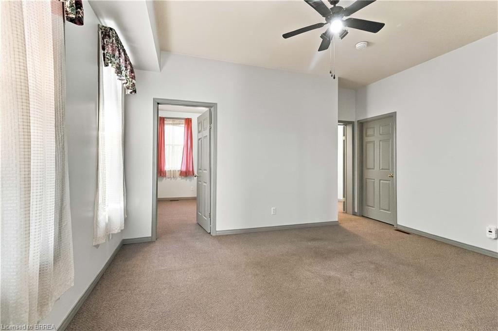 139 Grand River Avenue Property Photo 9