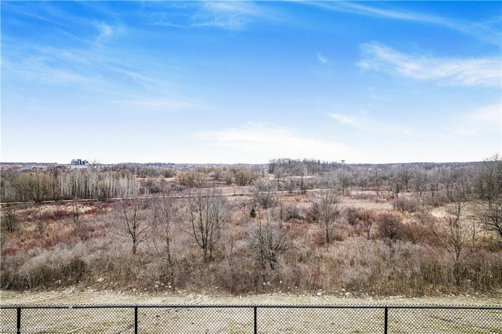 620 Colborne Street W Property Photo 13