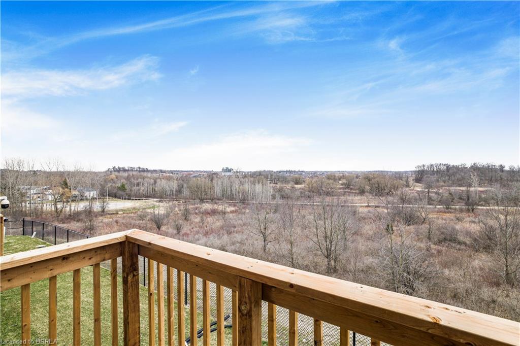 620 Colborne Street W Property Photo 14