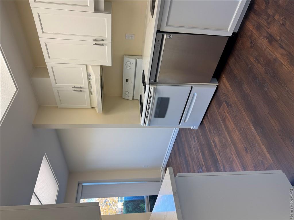 102-405 Erb Street W Property Photo 7