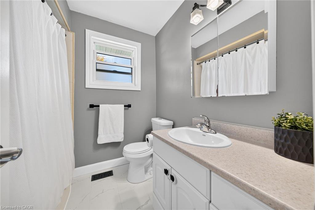 225 Maccrae Drive Property Photo 22