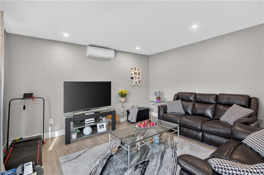 841 Tenth Avenue Property Photo 6