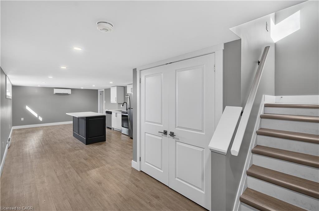 841 Tenth Avenue Property Photo 20