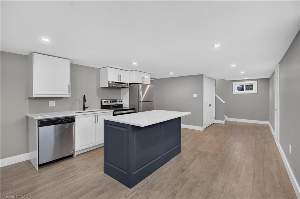 841 Tenth Avenue Property Photo 24