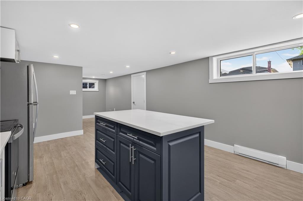 841 Tenth Avenue Property Photo 25