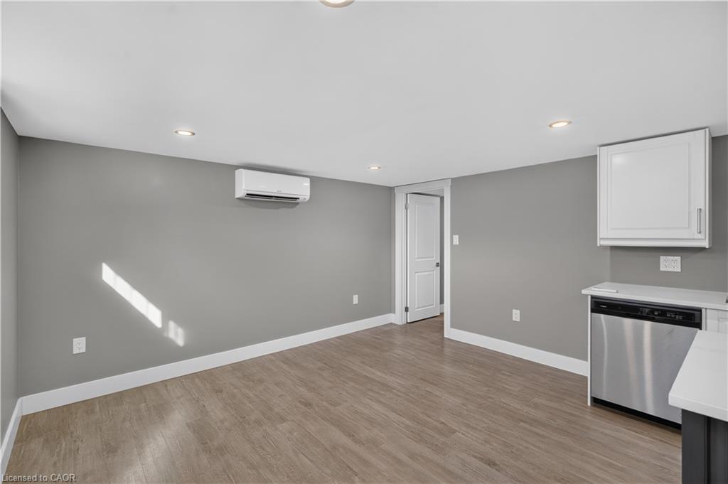 841 Tenth Avenue Property Photo 26