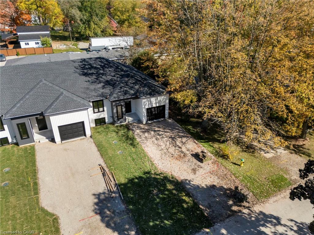 4-151 Davis Street Property Photo 2
