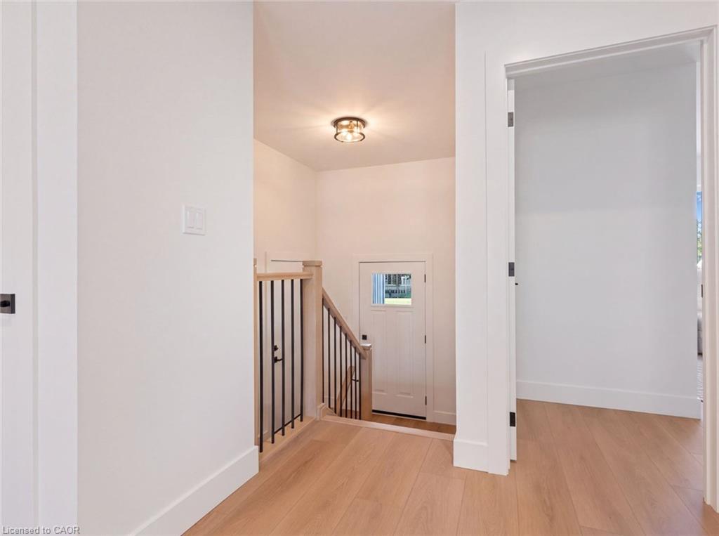 4-151 Davis Street Property Photo 6