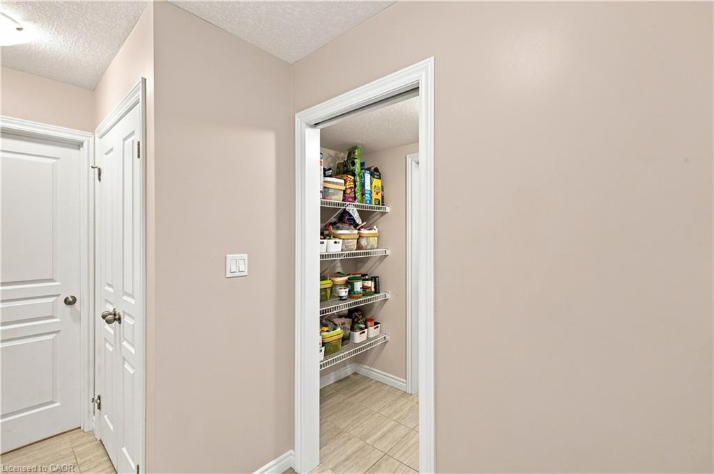558 Starwood Drive Property Photo 13