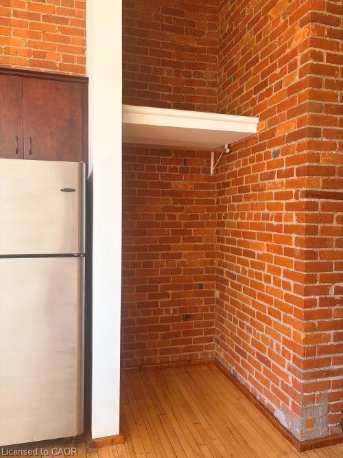 22-357 Hunter Street W Property Photo 26