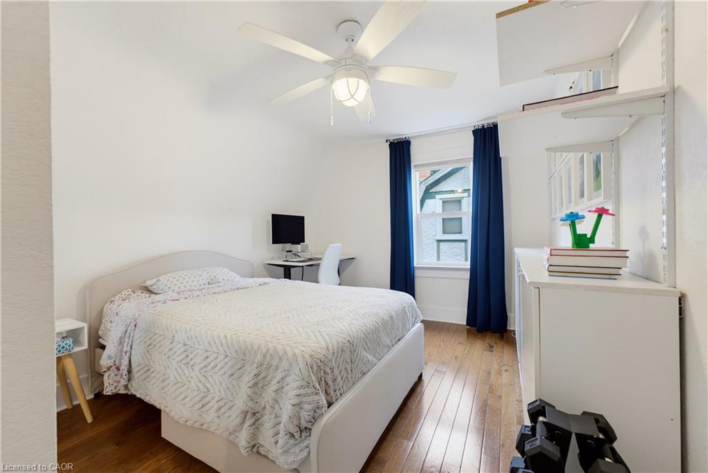 89 Allen Street W Property Photo 18