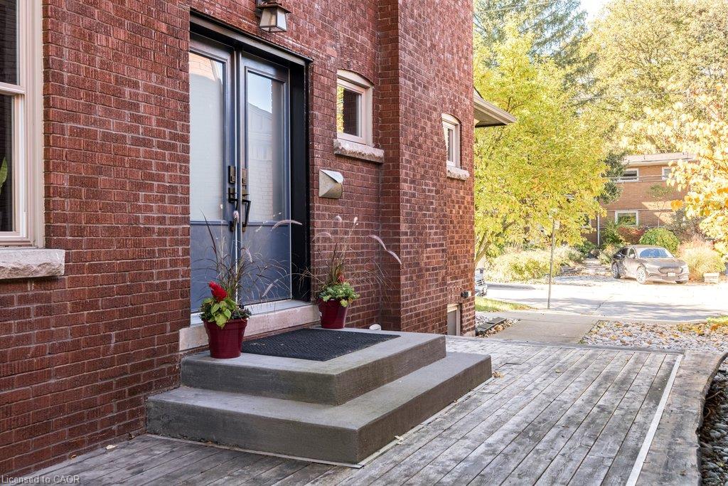 63 Chedoke Avenue Property Photo 2