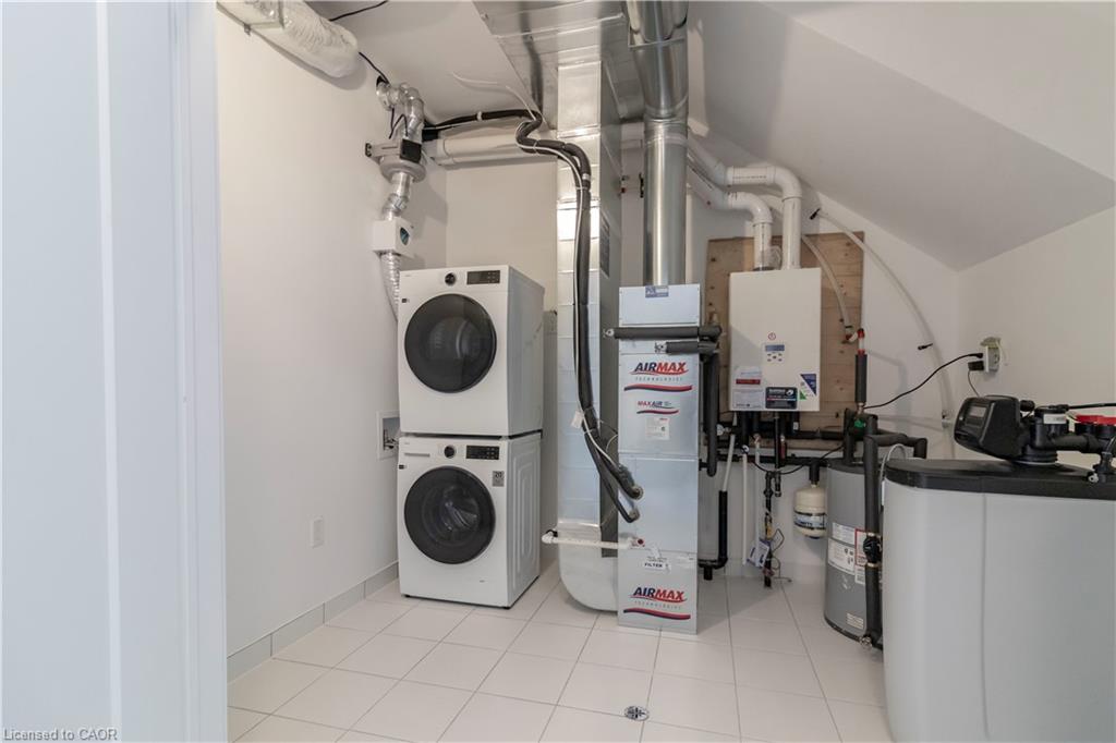 P10-25 Palace Street Property Photo 18