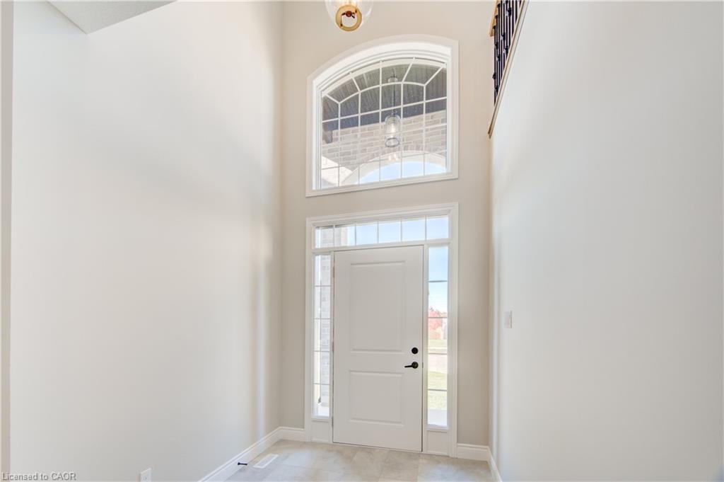 1761 Finley Crescent Property Photo 3