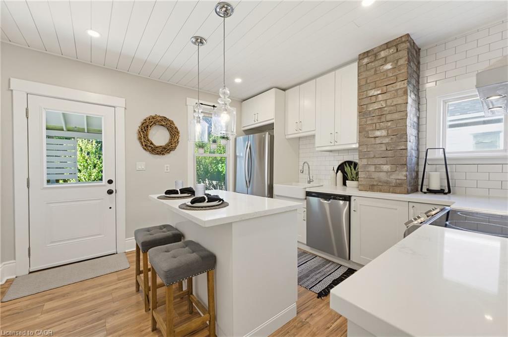 206 Craigroyston Road Property Photo 12
