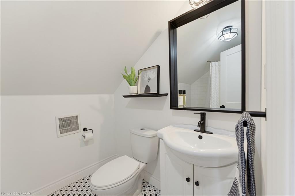 206 Craigroyston Road Property Photo 25