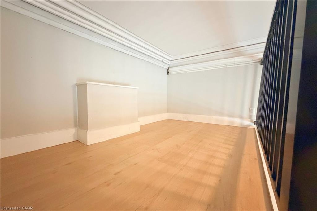 115 Park Street S Property Photo 7