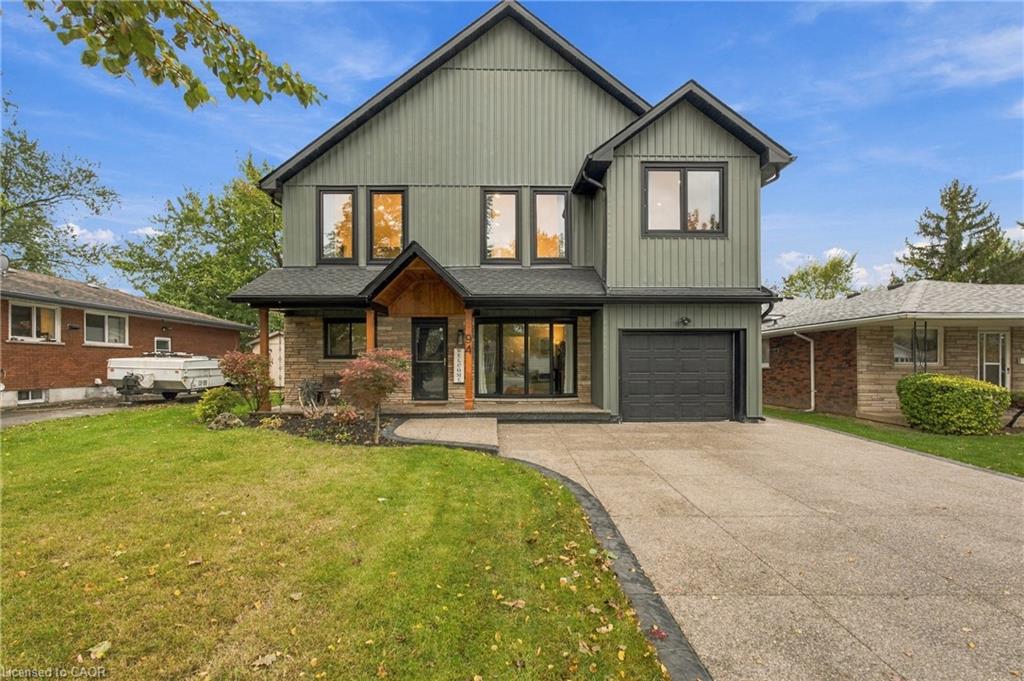 94 Bellingham Drive Property Photo 3