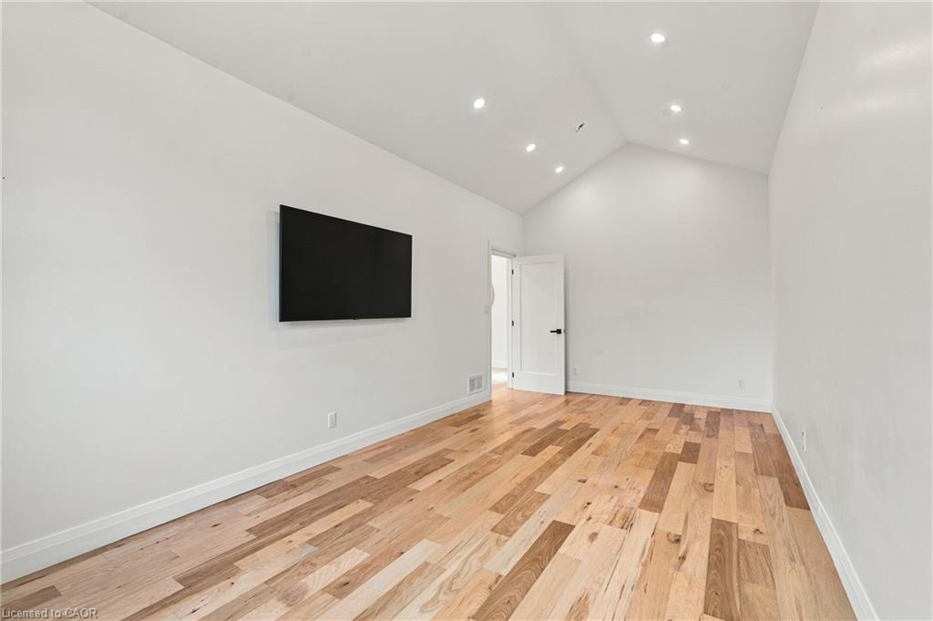 94 Bellingham Drive Property Photo 29