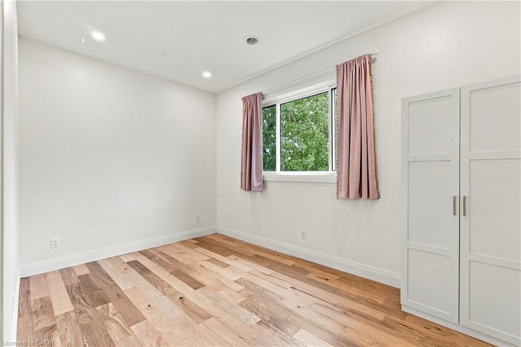 94 Bellingham Drive Property Photo 33