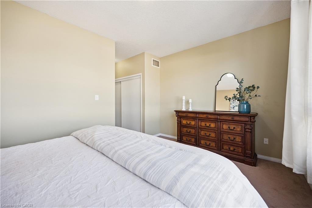 27 Triller Avenue Property Photo 21