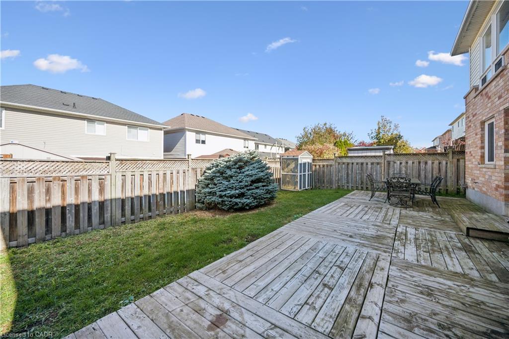 27 Triller Avenue Property Photo 36