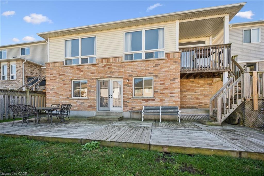 27 Triller Avenue Property Photo 39