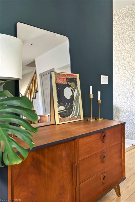 74 Emerald Street N Property Photo 10