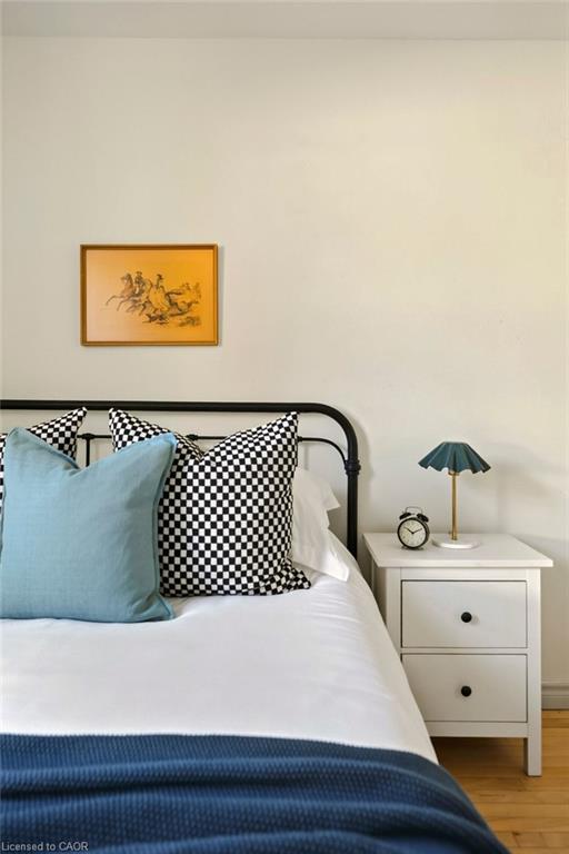 74 Emerald Street N Property Photo 26