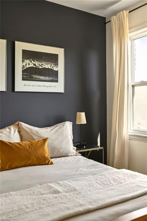 74 Emerald Street N Property Photo 30