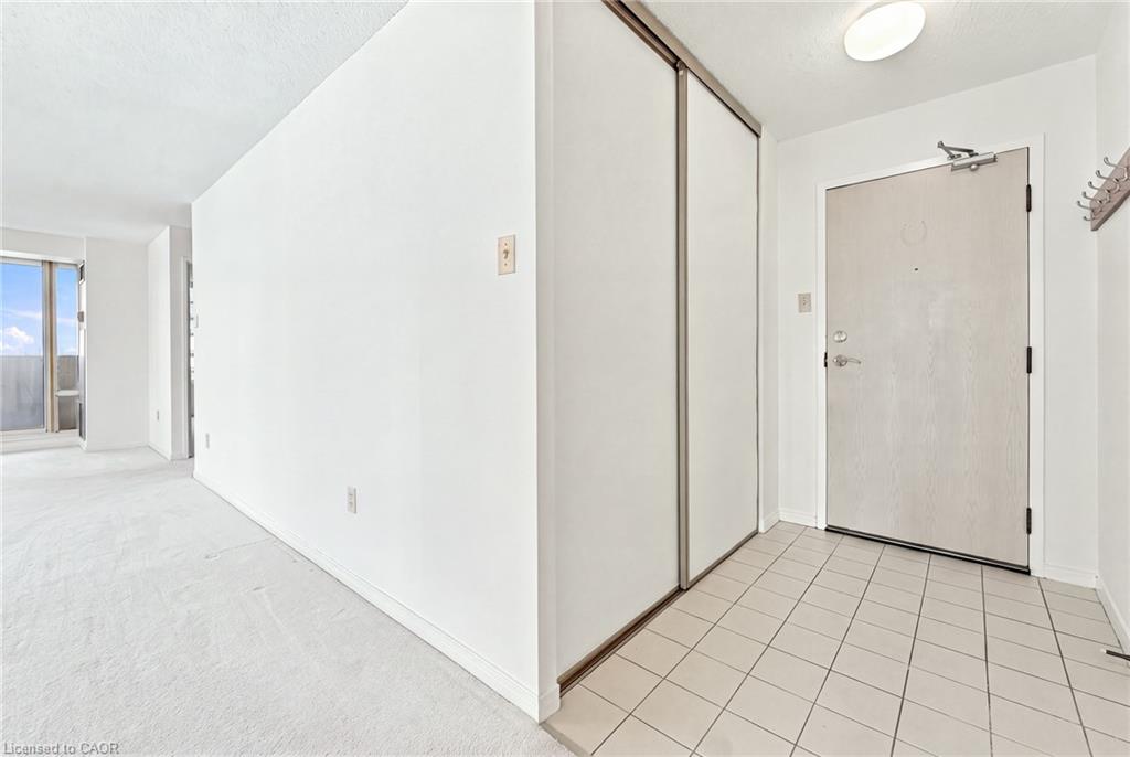 808-350 Rathburn Road W Property Photo 6