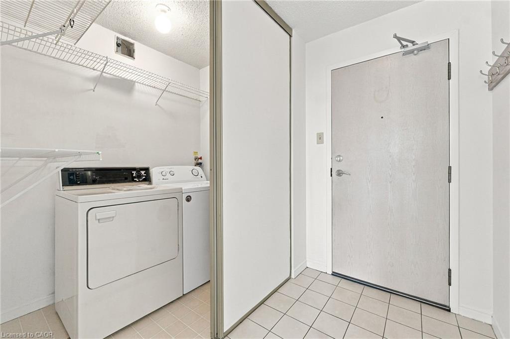 808-350 Rathburn Road W Property Photo 7
