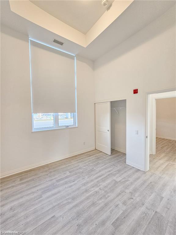 112-101 Golden Eagle Road Property Photo 11