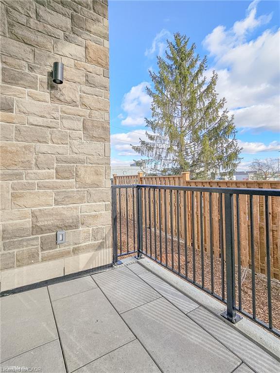 112-101 Golden Eagle Road Property Photo 19