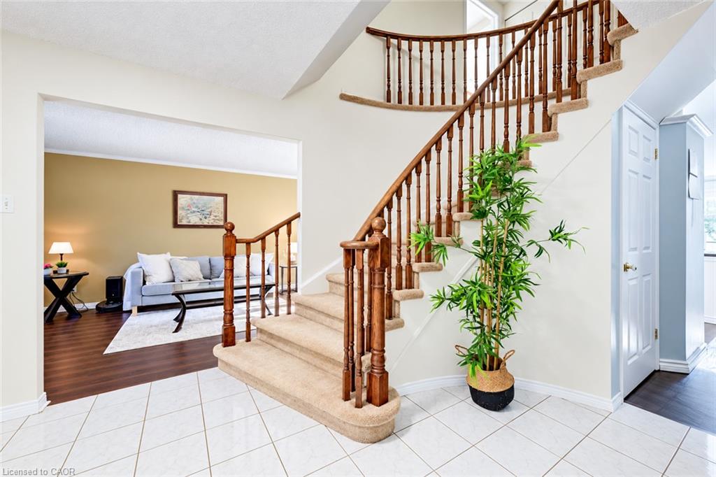 13 Gateview Drive Property Photo 2