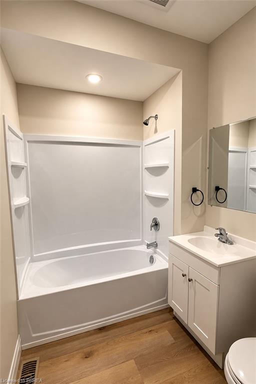 1-160 Catharine Avenue Property Photo 6